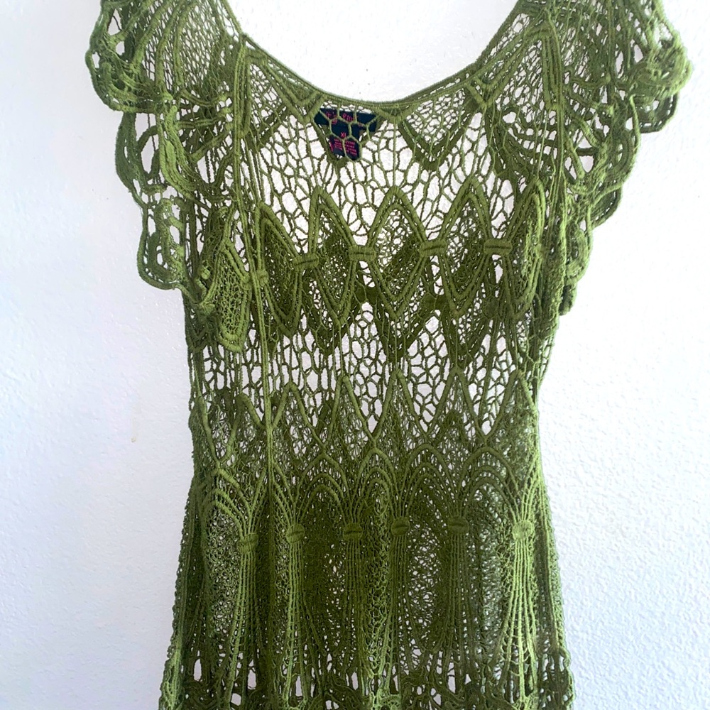 It's pink green top sz XL